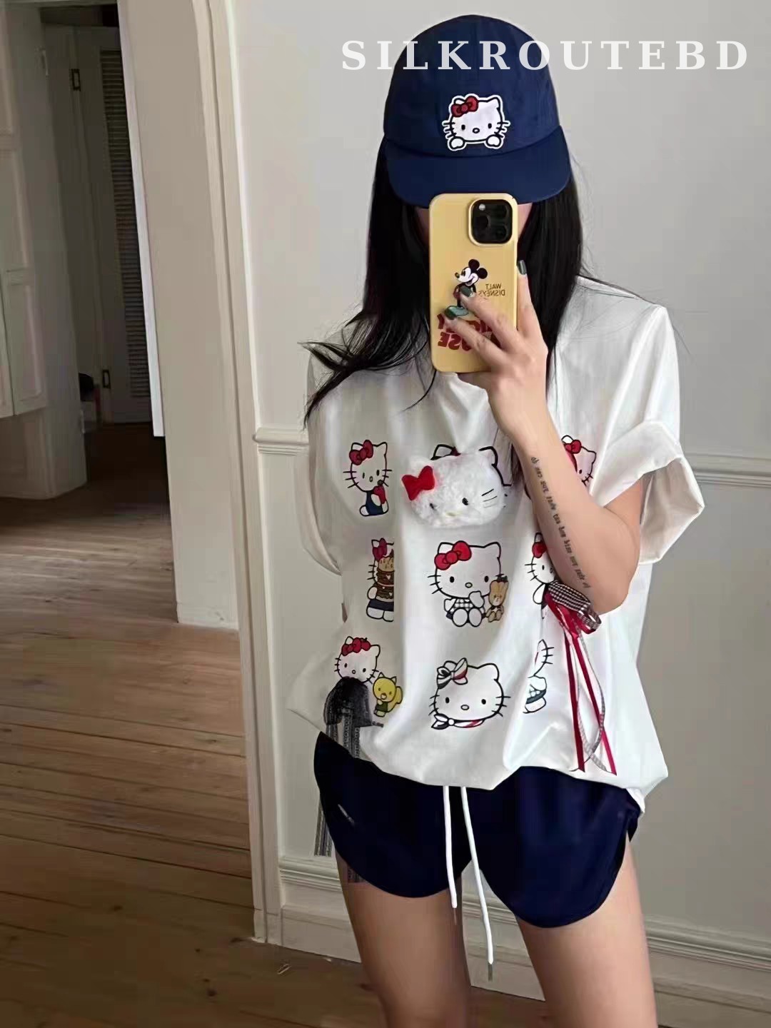 Sweet Bow Cartoon Graphic T-shirt 