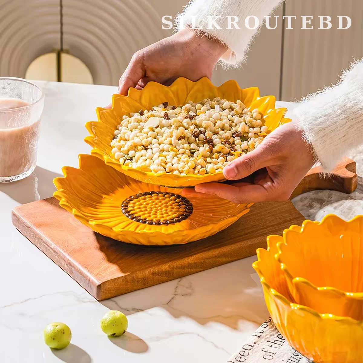 Sunflower-Shaped Ceramic Salad/Dessert Plate