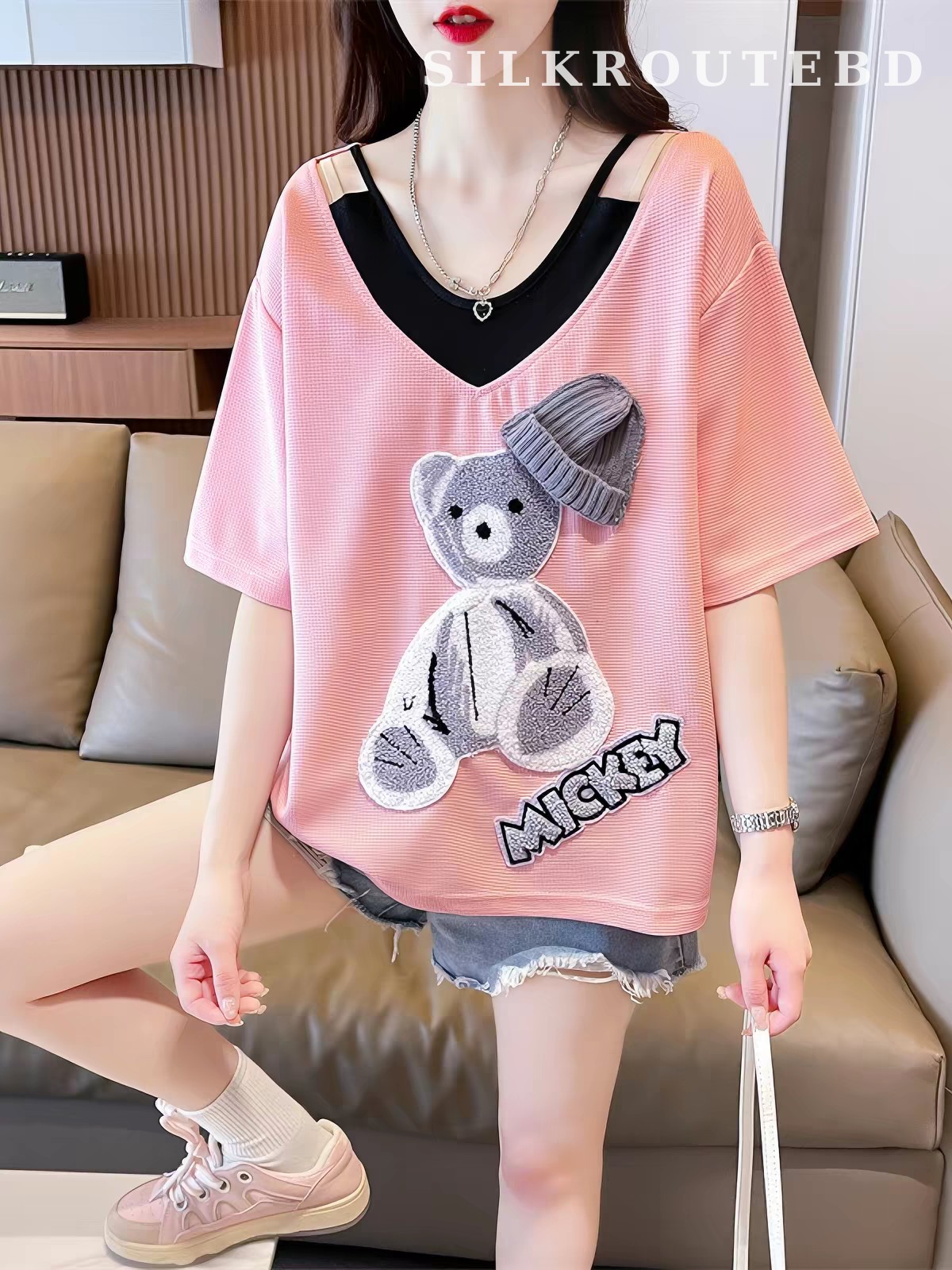 3D Bear Appliqué Fake Two-Piece V-Neck Tee